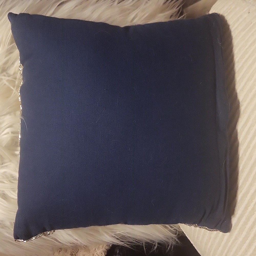 Gorgeous Beaded Sequin Summer Starfish Decorative Accent Pillow🪸🐚 - Picture 3 of 4